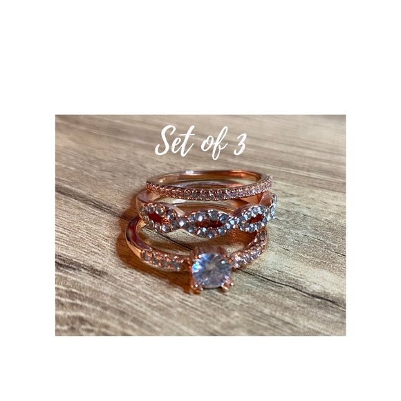 🌟Set of 3 Stacking Rings Gold & Rhinestone - Picture 2 of 4
